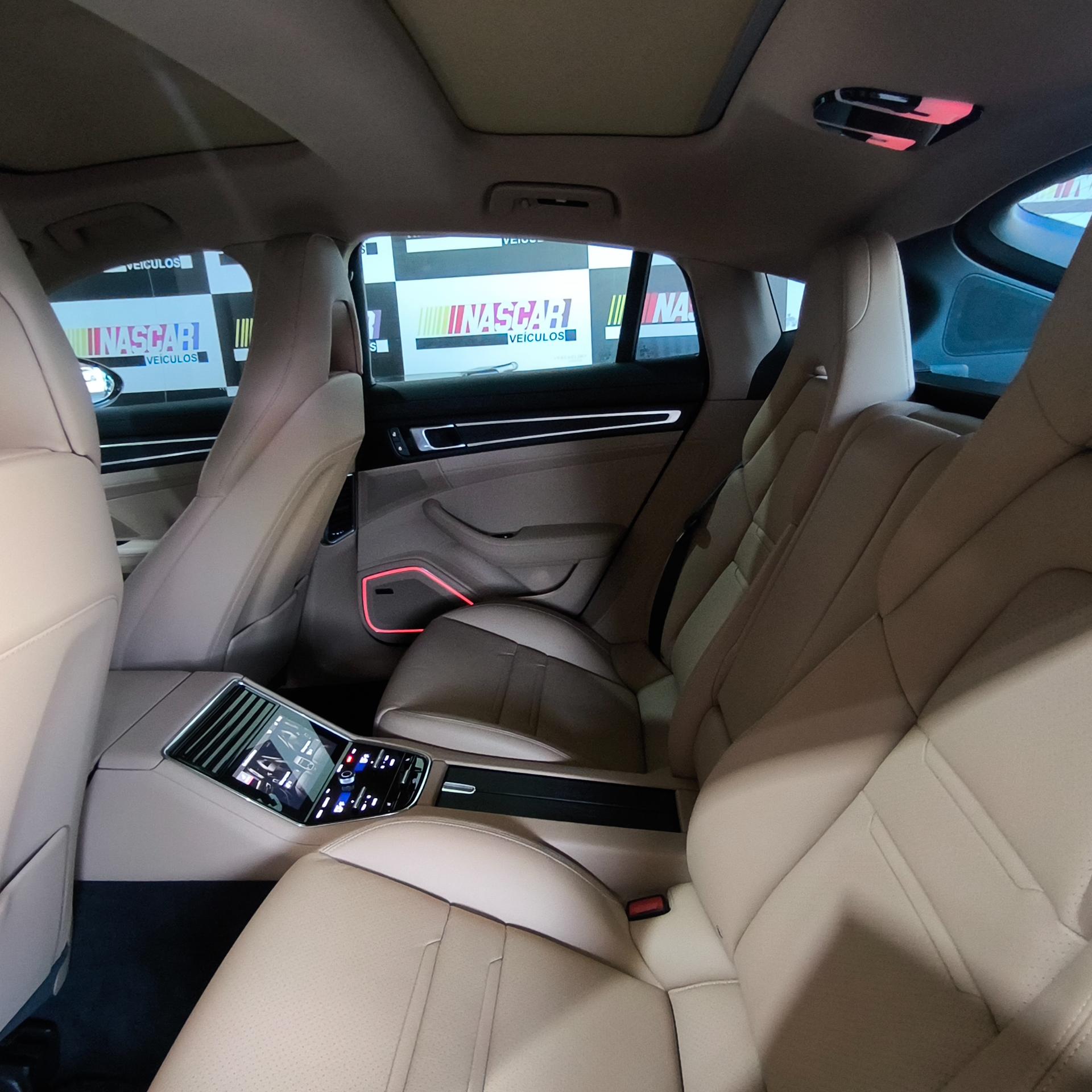 PANAMERA 4ehyb — foto 12
