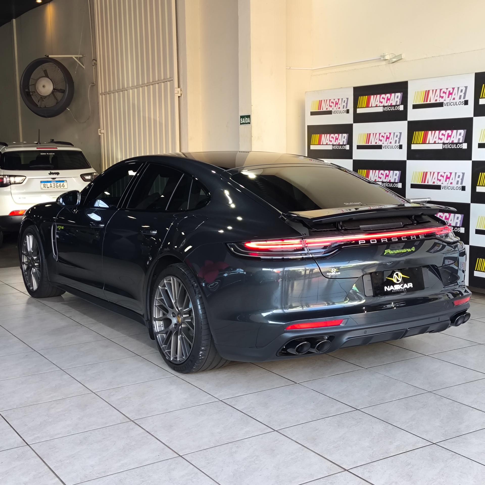 PANAMERA 4ehyb — foto 4