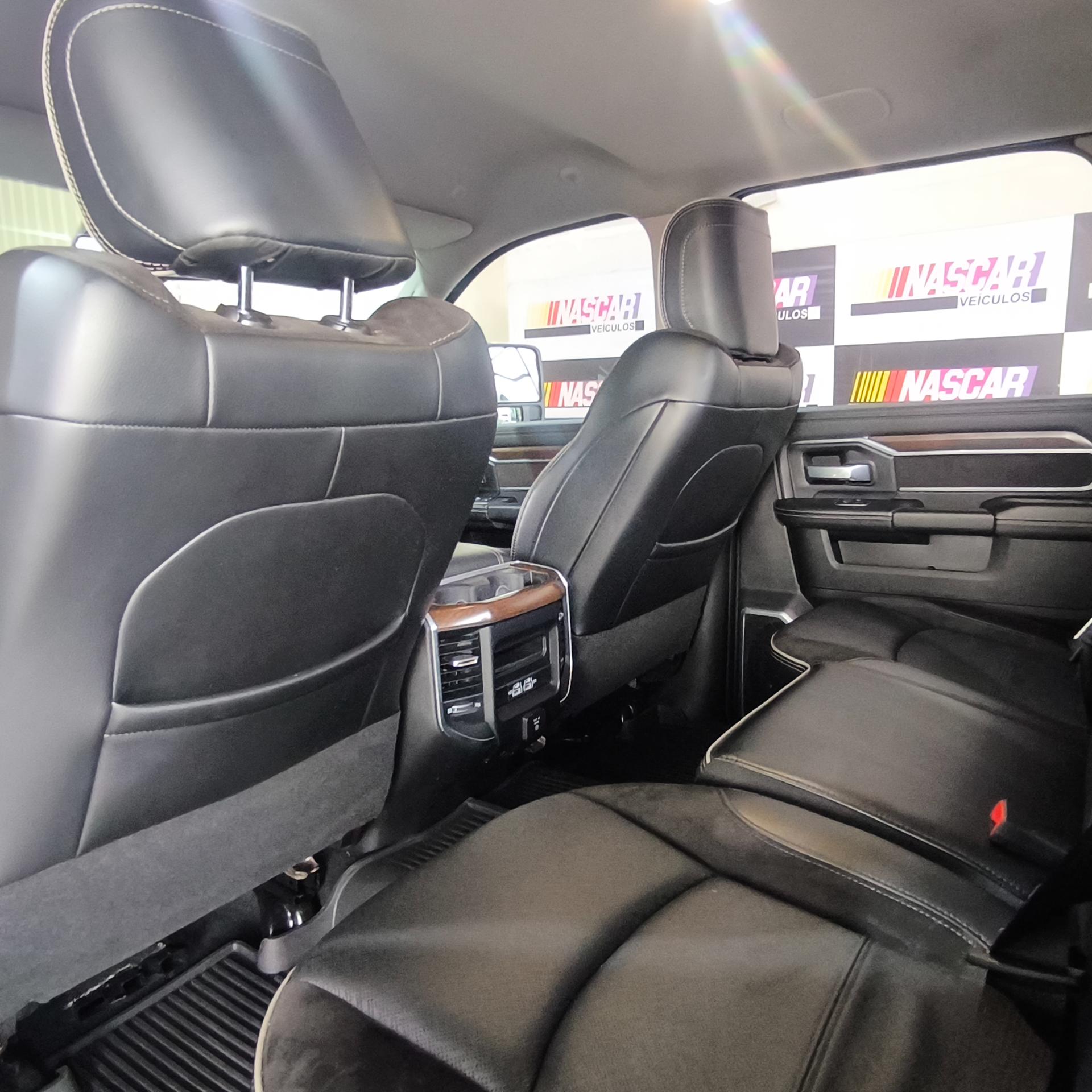 2500 Laramie 67 Tdi Cd 4x4 Diesel — foto 5
