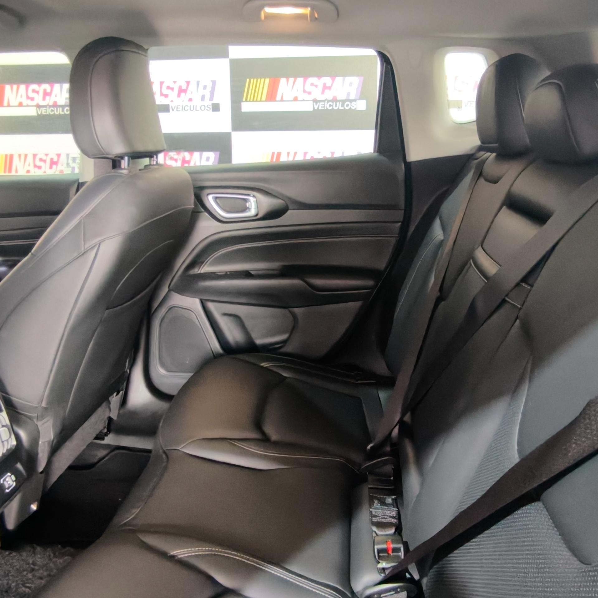 COMPASS Longitude T270 Turbo Flex Aut — foto 11
