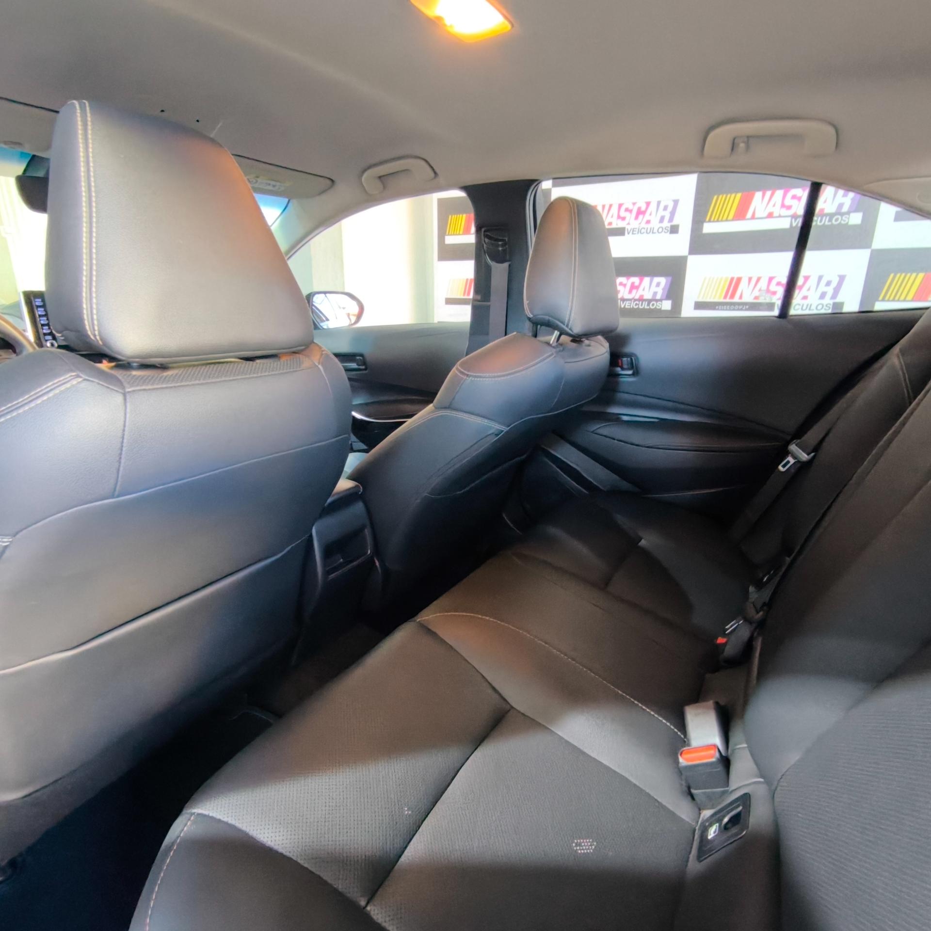 COROLLA Altis Hv — foto 10