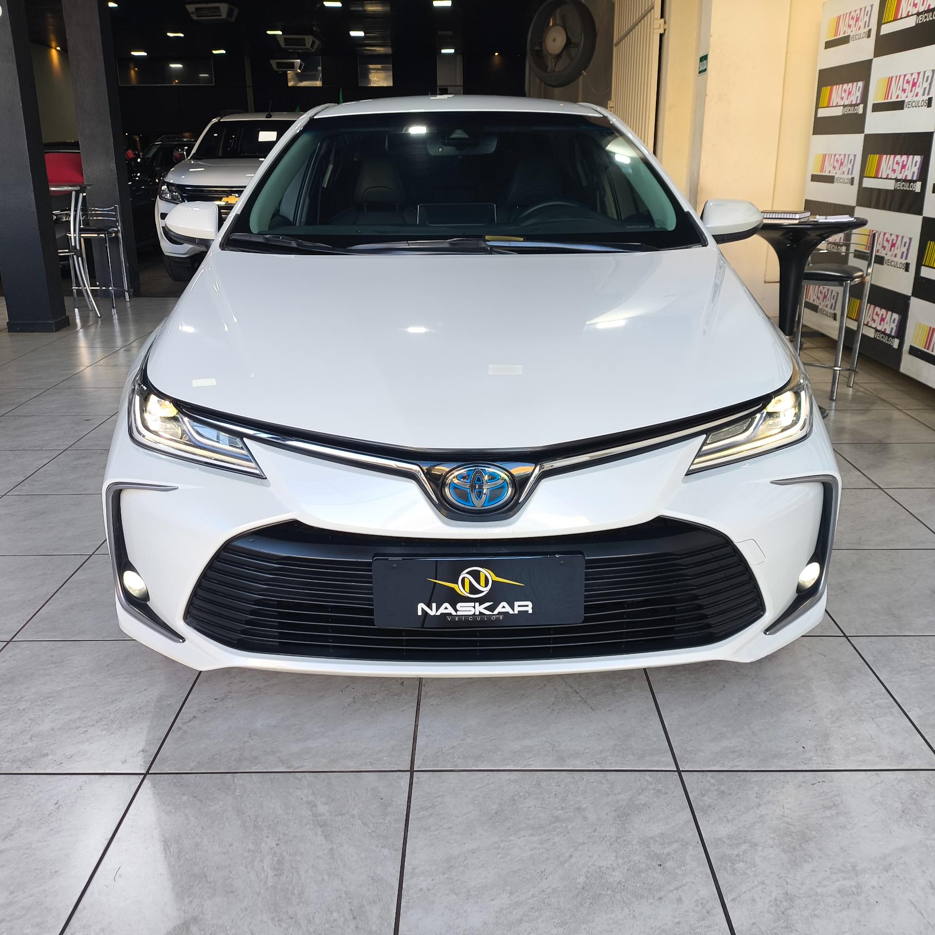 COROLLA Altis Hv — foto 2