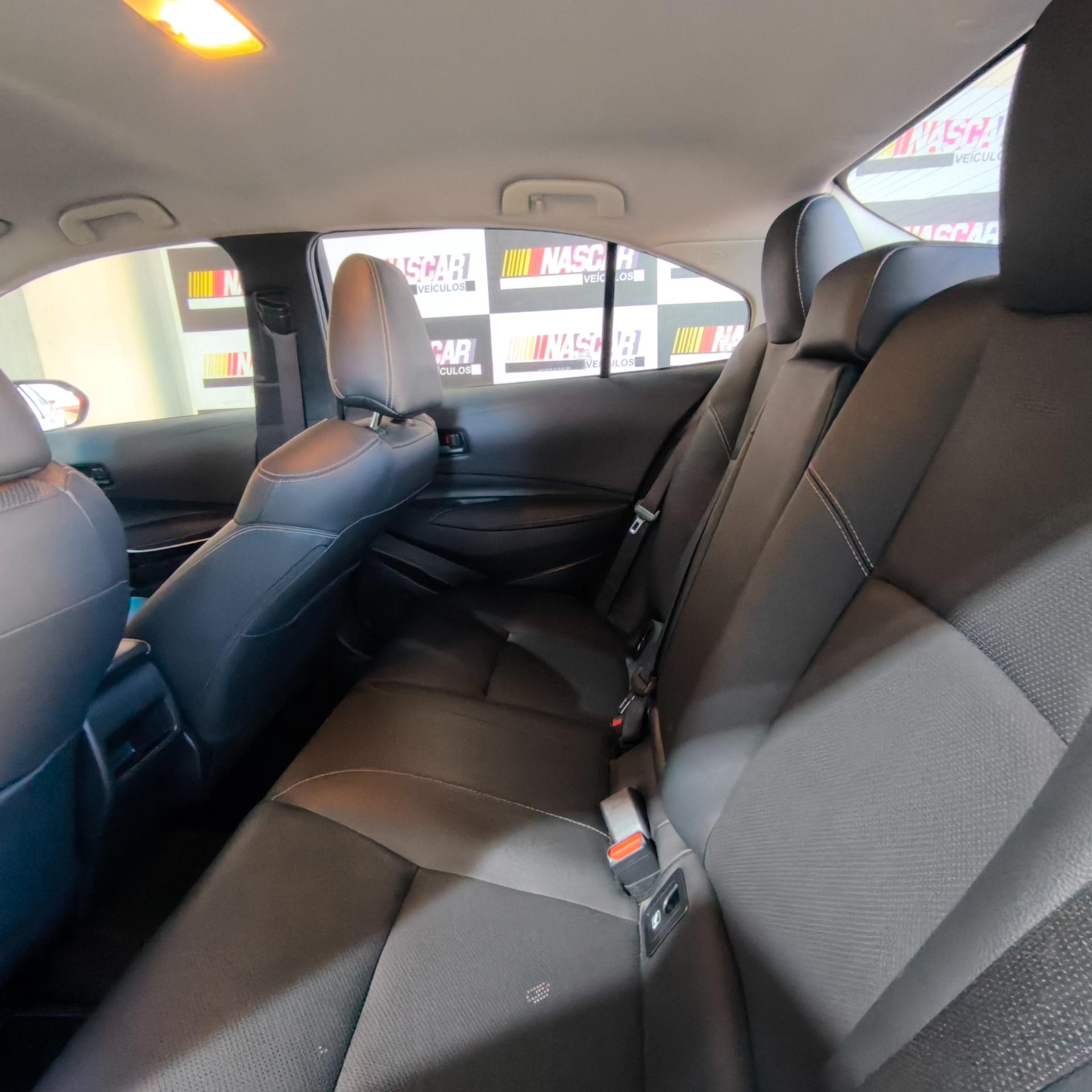 COROLLA Altis Hv — foto 8