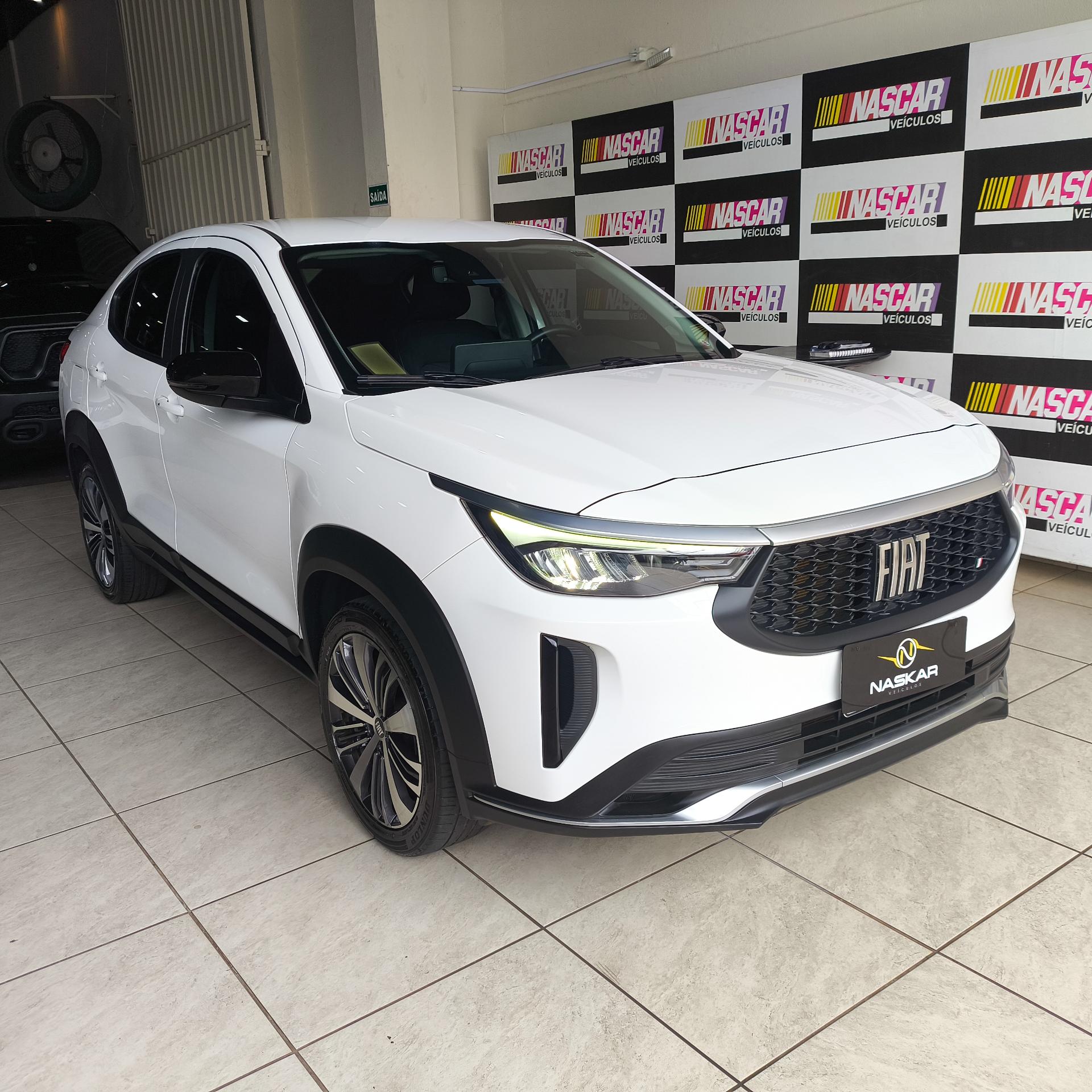 FASTBACK Audace Turbo 200 Flex At 4p — frente