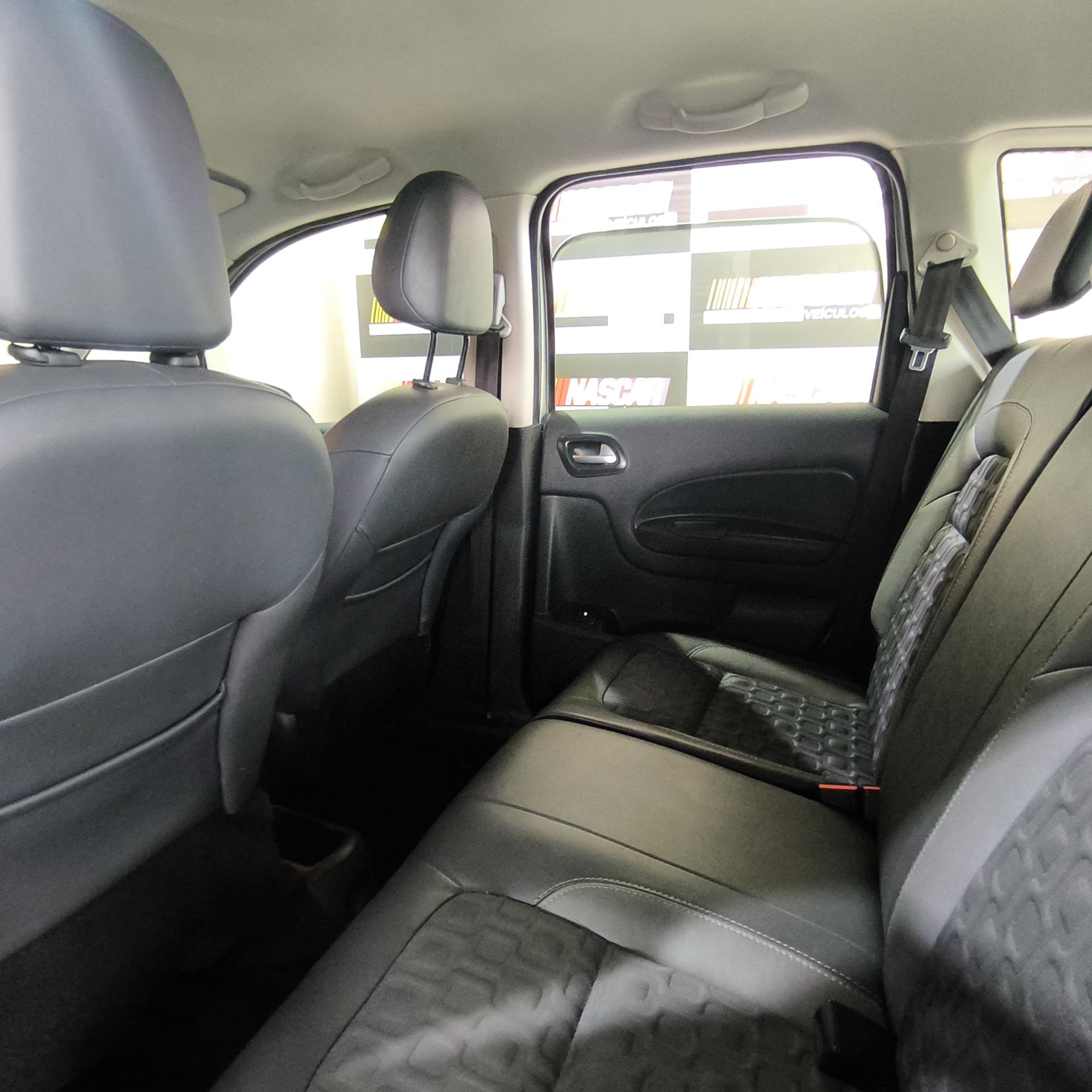 AIRCROSS Shine 16 Flex 16v 5p Aut — foto 8
